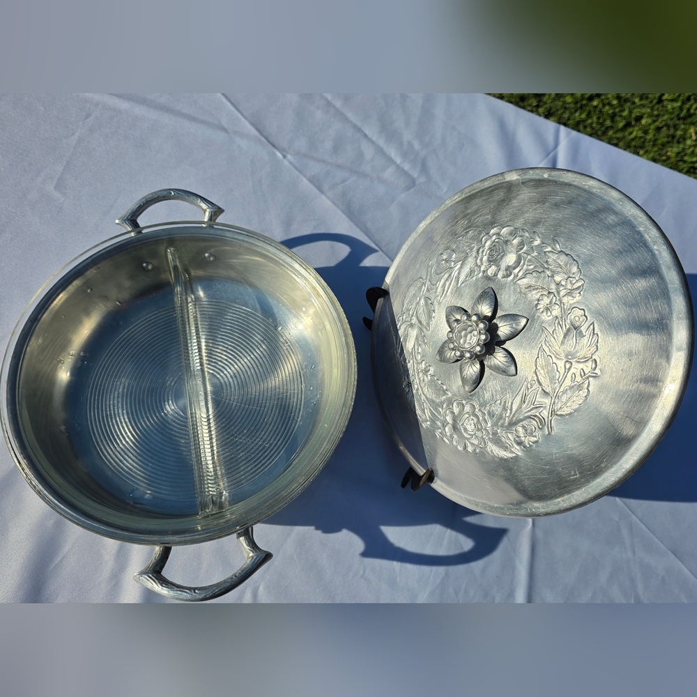RARE Vintage Covered Serving Dish w/ Glass Divided Insert – Floral Lid – 3 Piece - Picture 2 of 7